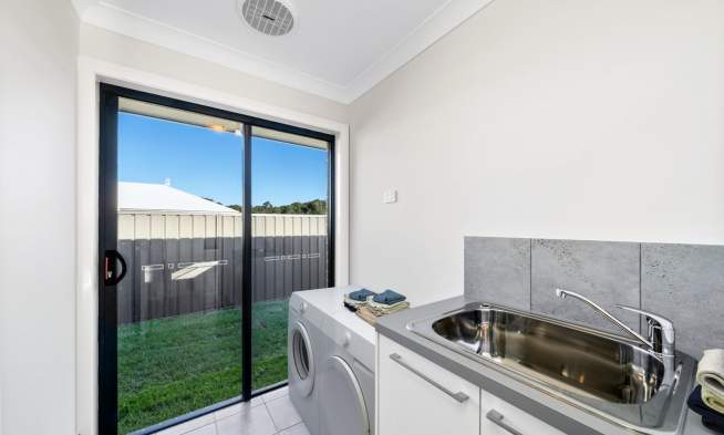 Laundry-Stoneleigh Home Design-Complete Homes 